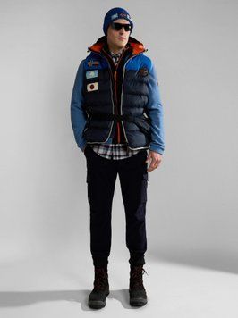 Куртка мужская Napapijri Shackleton Dowm Vest (NP0A4HEL1761), S, WHS, 10% - 20%, 1-2 дня