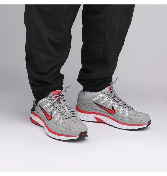 Кросівки чоловічі Nike P-6000 Flat Silver/Red (CD6404-001), 42, WHS, < 10%, 1-2 дні