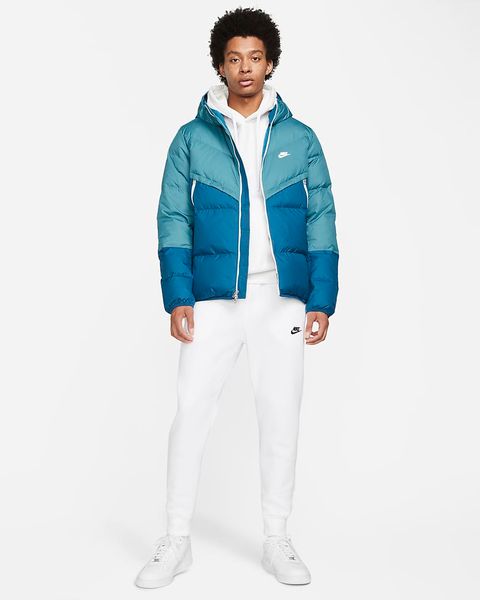 Куртка унисекс Nike Sportswear Storm-Fit Windrunner (DD6795-415), L, WHS