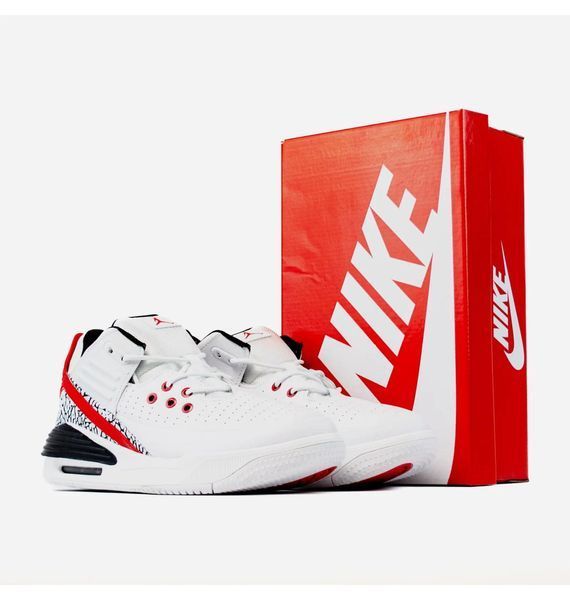 Кроссовки женские Jordan Max Aura 5 Gs (DZ4352-101), 37.5, WHS, < 10%, 1-2 дня