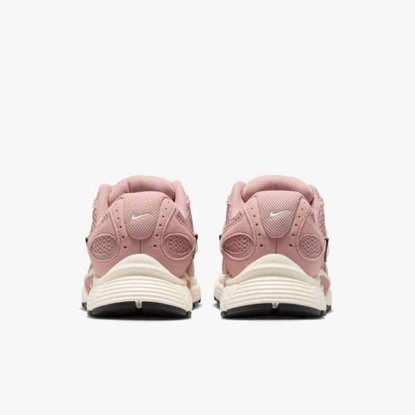 Кросівки жіночі Nike W V5 Rnr (II6294-600), 38, WHS, 30% - 40%, 1-2 дні