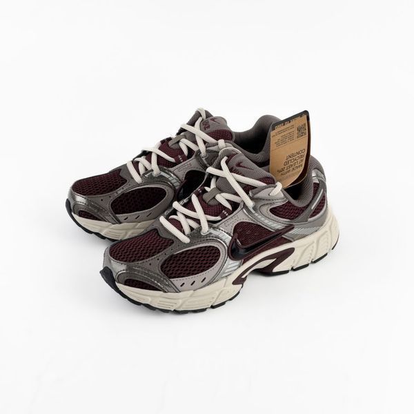 Кросівки жіночі Nike V5 Rnr (HQ7901-602), 36.5, WHS, 1-2 дні