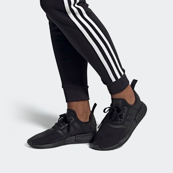 Кросівки чоловічі Adidas Originals Nmd_R1 (FV9015), 41