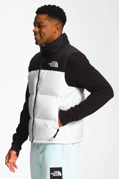 Жилетка The North Face 1996 Retro Nuptse Vest (NF0A3JQQ LA9), S, WHS, 10% - 20%, 1-2 дня