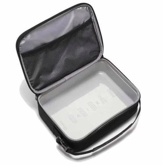 Пенал Jordan Air Lunch Box (9A0542-KR5), OSFM, WHS, < 10%, 1-2 дня