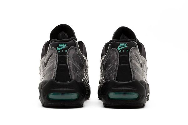 Кросівки чоловічі Nike Air Max 95 (DA7735-001), 40, WHS