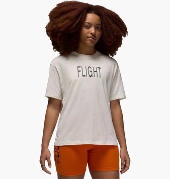 Футболка женская Jordan Art Short Sleeve Tee White (HF5478-133), M, WHS, 1-2 дня
