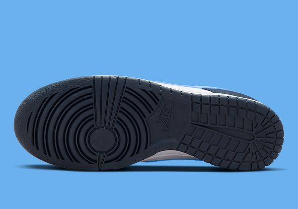 Кросівки чоловічі Nike Dunk Low (FN7800-400), 42, WHS, 1-2 дні