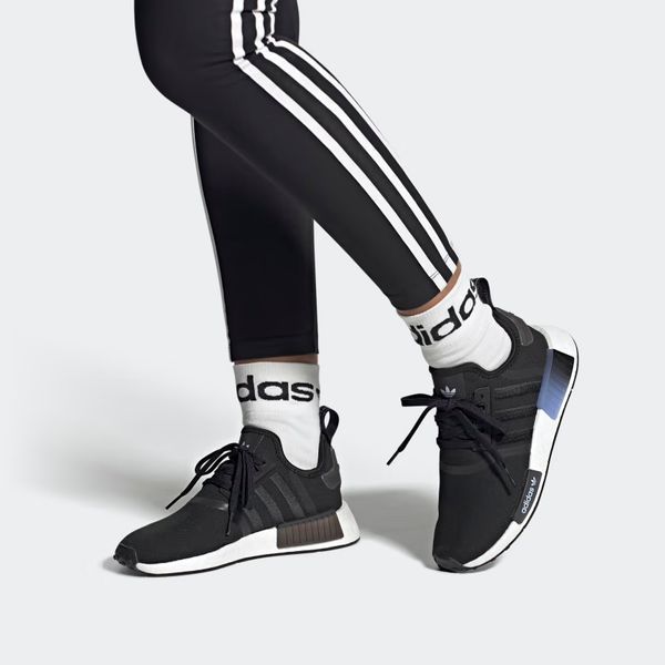 Кросівки жіночі Adidas Nmd_R1 (HQ4247), 38.5, WHS, < 10%, 1-2 дні