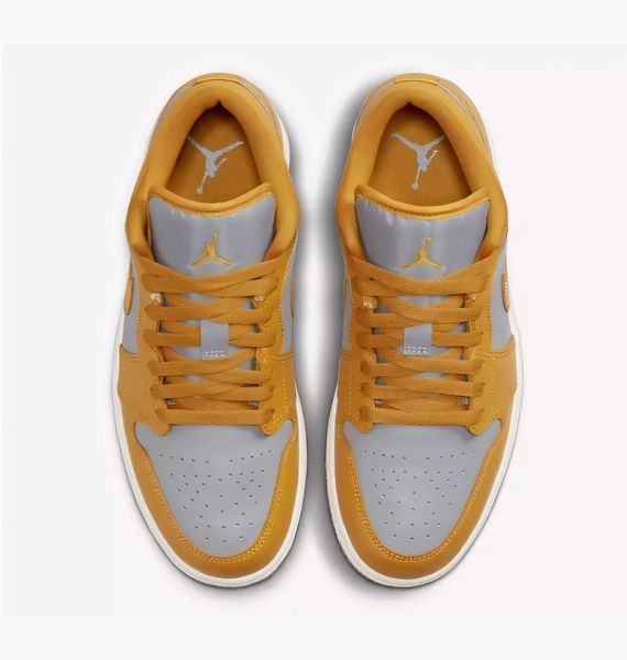 Кросівки жіночі Nike Air Jordan 1 Low (DC0774-040), 44.5, WHS, 10% - 20%, 1-2 дні