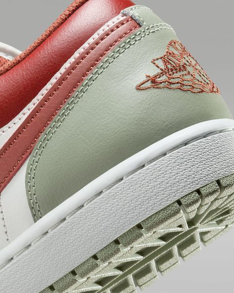Кросівки унісекс Jordan Air 1 Low (553558-133), 41, WHS, 1-2 дні