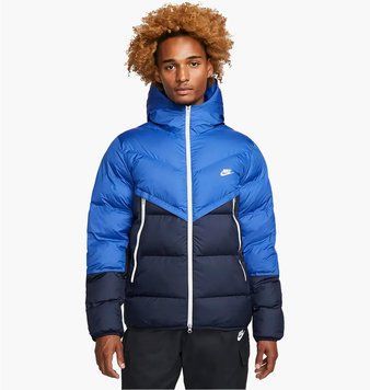 Куртка мужская Nike Sportwear Storm-Fit Windrunner (DR9605-410), L, WHS, < 10%, 1-2 дня