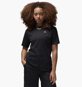 Футболка женская Nike Essentials Black (FN4500-357), S, WHS, 20% - 30%, 1-2 дня