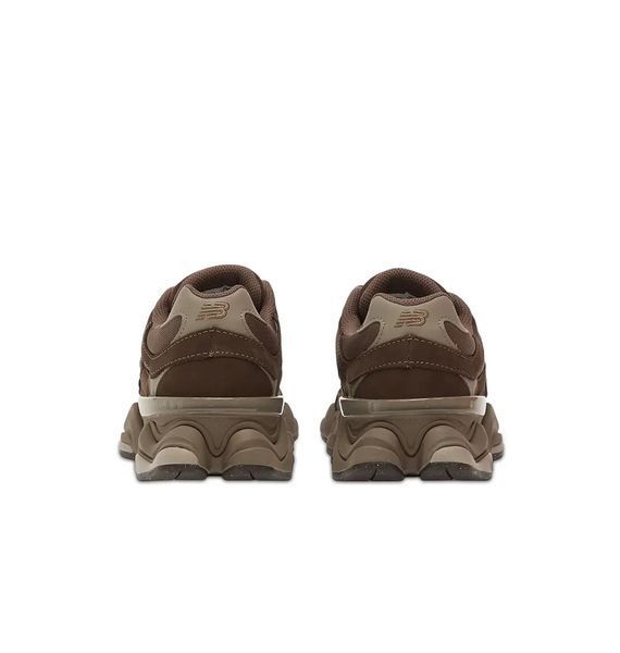 Кросівки унісекс New Balance 9060 Brown (U9060493), 41.5, WHS, 10% - 20%, 1-2 дні