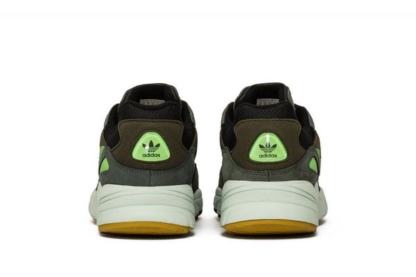 Кросівки чоловічі Adidas Originals Yung-96 (F35018), 40.5, WHS