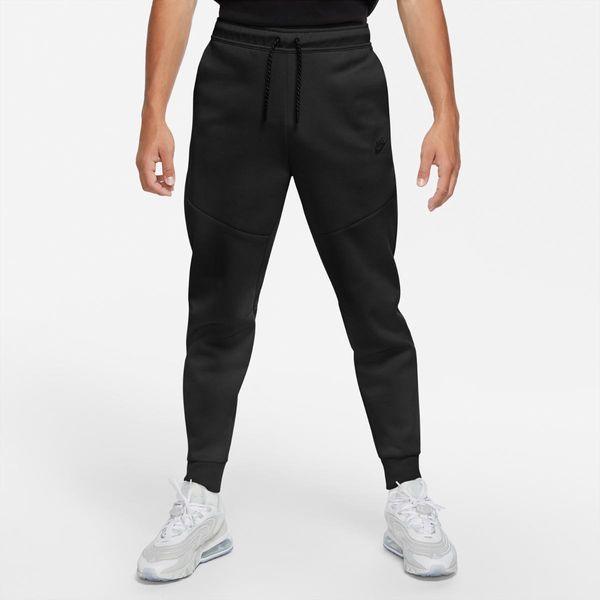 Брюки мужские Nike Tech Fleece Men's Joggers (CU4495-010), S, WHS, 10% - 20%, 1-2 дня