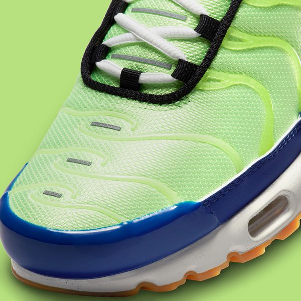 Кросівки чоловічі Nike Air Max Plus Se (DZ0480-300), 43, WHS, 40% - 50%, 1-2 дні