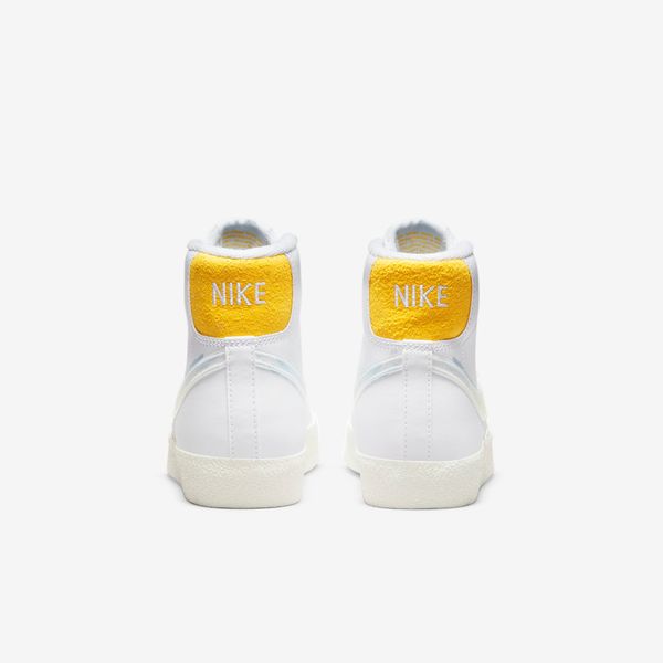 Кроссовки женские Nike Blazer Mid '77 Older Kids' (DX3070-100), 36, WHS, 1-2 дня