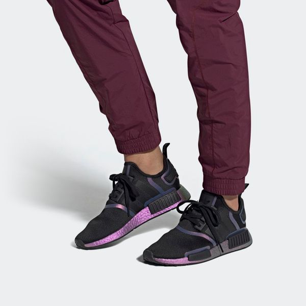 Кросівки чоловічі Adidas Originals Nmd_R1 (FV8732), 42 2/3, WHS