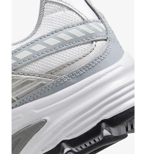 Кросівки жіночі Nike Initiator Metallic (394053-101), 43, WHS, 20% - 30%, 1-2 дні