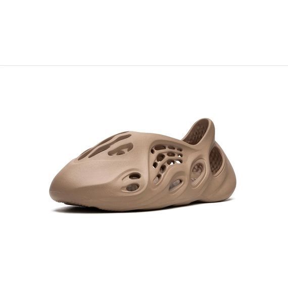 Тапочки мужские Adidas Yeezy Foam Runner (GV6842), 47, WHS, < 10%, 1-2 дня
