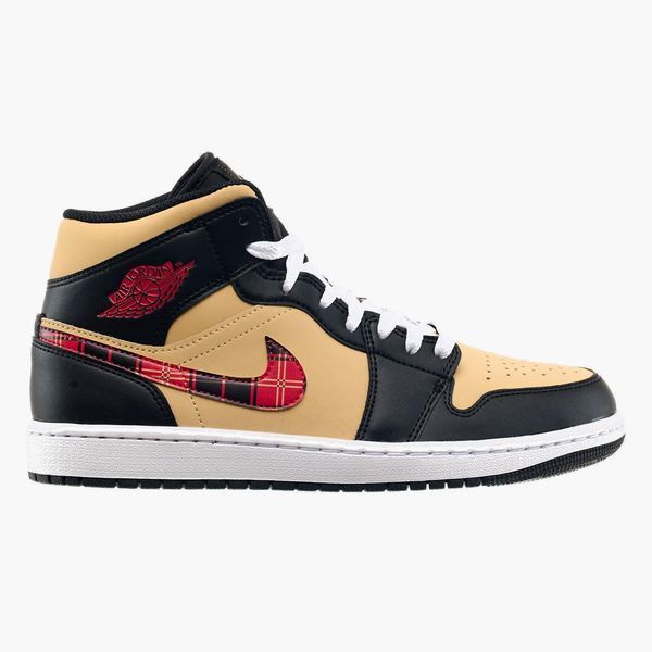 Кроссовки мужские Jordan 1 Mid Se (DZ5329-001), 39, WHS, > 50%, 1-2 дня