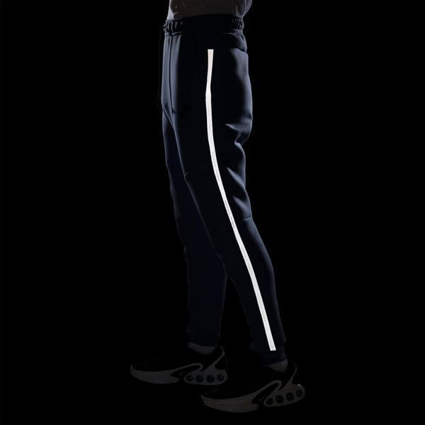 Брюки чоловічі Nike M Nk Tech Flc Jggr Pant Reflec (IM6540-468), M, WHS, 10% - 20%, 1-2 дні