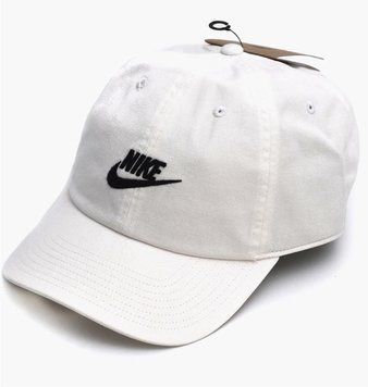 Кепка Nike Curved Visor (FB5368-100), L/XL, WHS, 20% - 30%, 1-2 дня