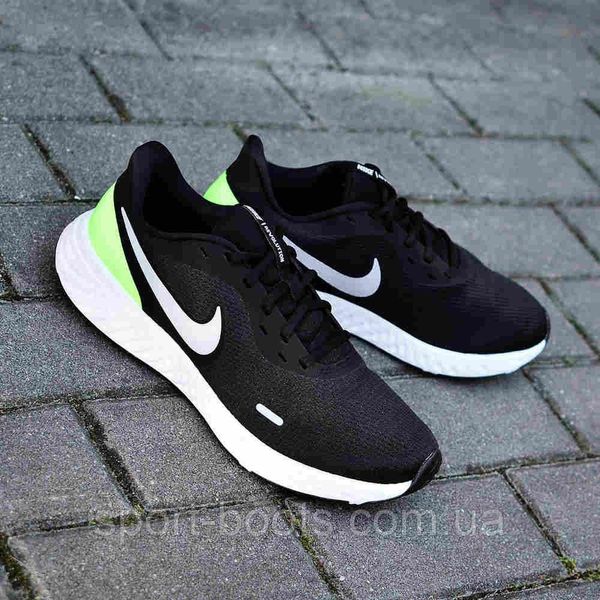 Кросівки чоловічі Nike Revolution 5 (BQ3204-010), 42, WHS