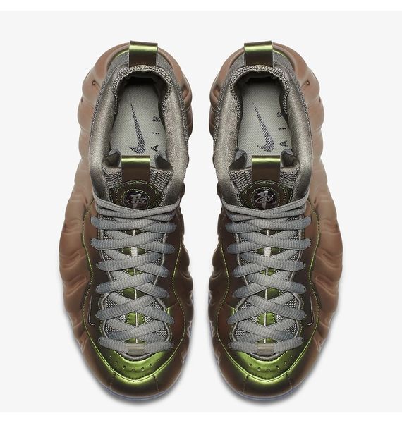 Баскетбольні кросівки жіноче Nike Air Foamposite One (AA3963-001), 39, WHS, < 10%, 1-2 дні
