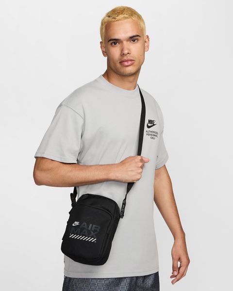 Сумка на плечо Nike Airmax Crossbody Black (HF6967-010), One Size, WHS, 1-2 дня