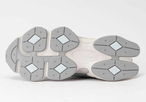 Кросівки унісекс New Balance 9060 (U9060ERD), 37, WHS, < 10%, 1-2 дні