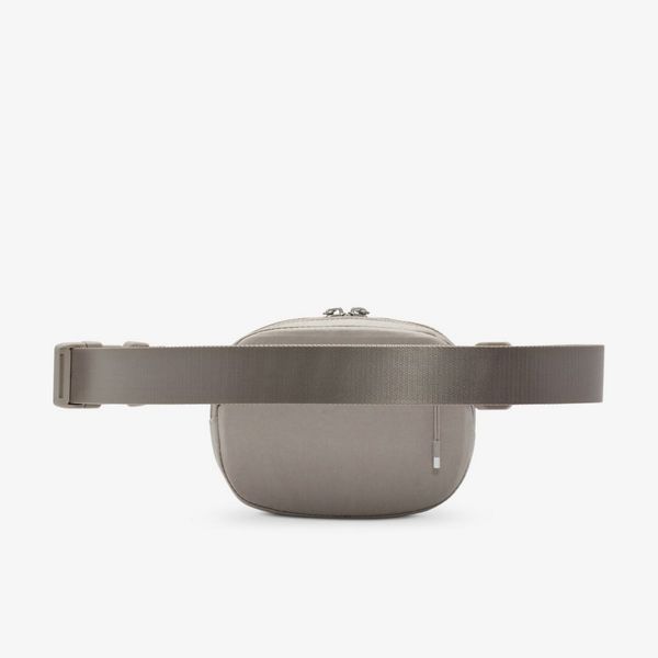 Сумка на пояс Nike Aura Waistpack Grey (HM6120-009), 2 L, WHS, 10% - 20%, 1-2 дні