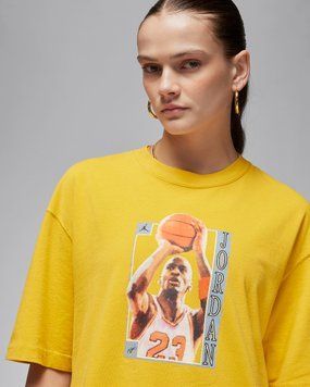 Футболка женская Jordan Women's Oversized Graphic T-Shirt (FN5375-752), S, WHS, < 10%, 1-2 дня