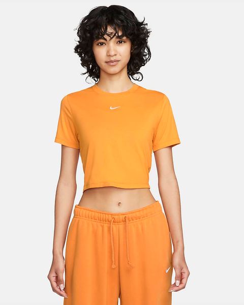 Футболка жіноча Nike Sportswear Essential (DD1328-738), S, WHS, 10% - 20%, 1-2 дні