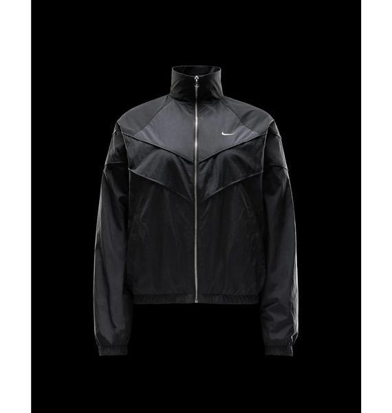 Вітровка жіноча Nike Windrunner Black (FV6304-010), S, WHS, 30% - 40%, 1-2 дні