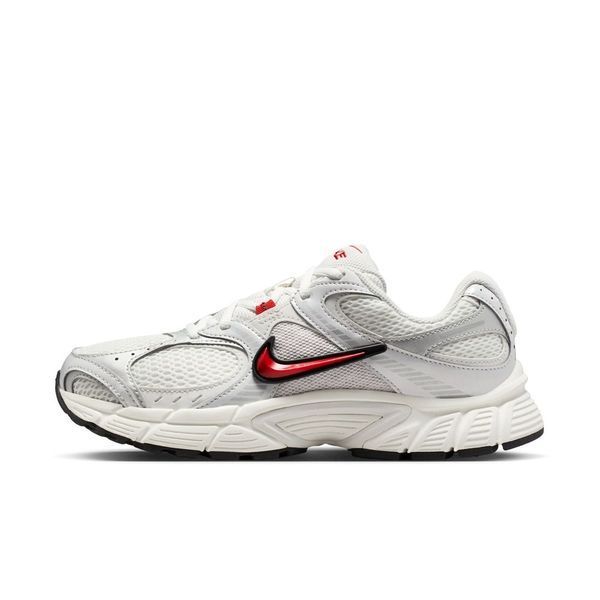 Кросівки жіночі Nike W V5 Rnr (HQ7901-108), 37.5, WHS, 1-2 дні
