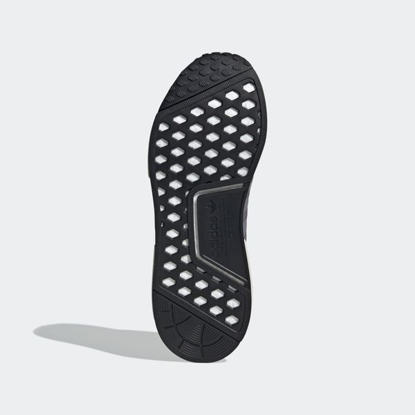 Кросівки чоловічі Adidas Nmd_R1 (GX9534), 41 1/3, WHS, 1-2 дні