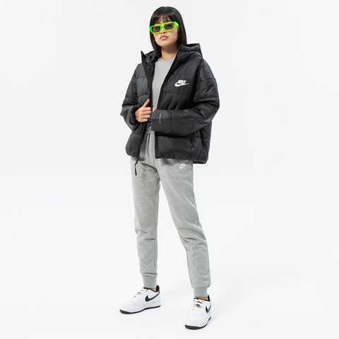 Куртка жіноча Nike Swoosh Padded Jacket (DX1797-010) - Інтернет-магазин  одягу, взуття і аксесуарів Ideal Sport. Купити оригінальне взуття та 