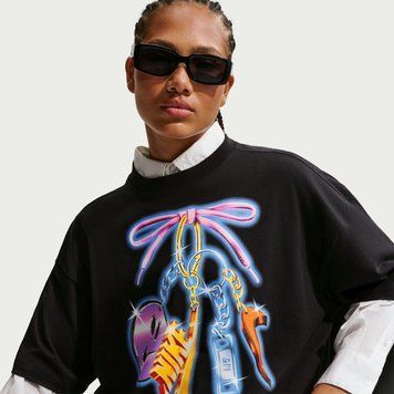 Футболка женская Nike W Nsw Classic Os Oc11 Tee (IR7848-010), L, WHS, 20% - 30%, 1-2 дня