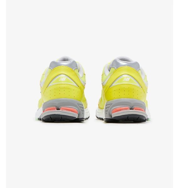 Кросівки чоловічі Nike 2002 (M2002RLC), 43, WHS, < 10%, 1-2 дні